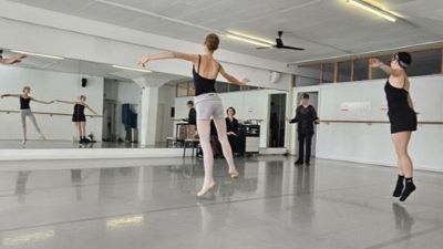 Talentförderung an der Kanti Schüpfheim: professionell tanzen und die Matura machen - das geht. Bild: Thomas Berset 