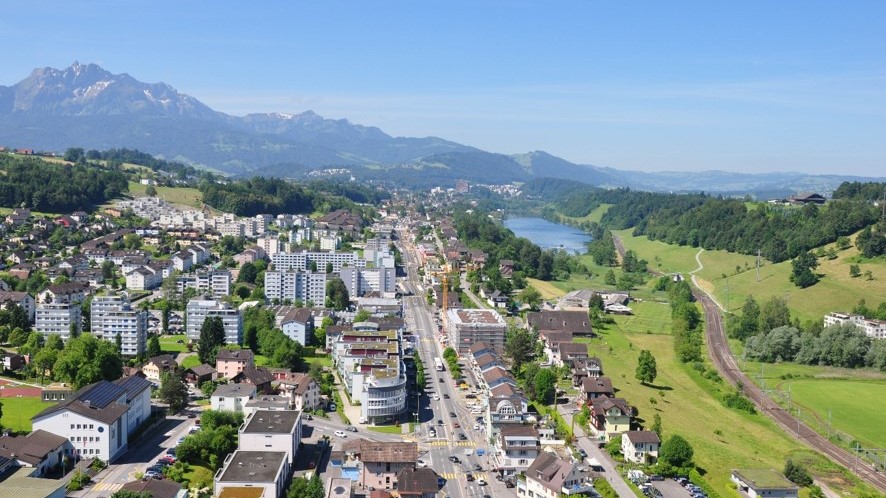 Blick auf Ebikon und den Pilatus